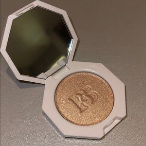 fenty beauty mini highlighter